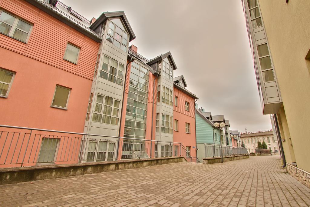 Daily Apartments - Ilmarine/Port Талин Екстериор снимка